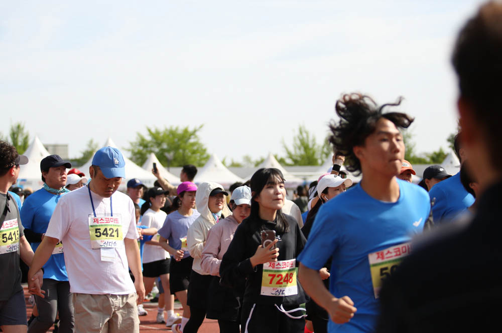 2025년_마라톤출발_132
