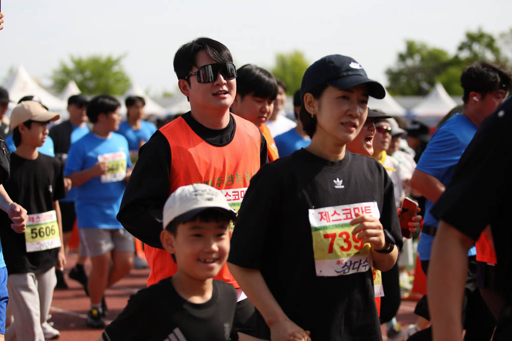 2025년_마라톤출발_141