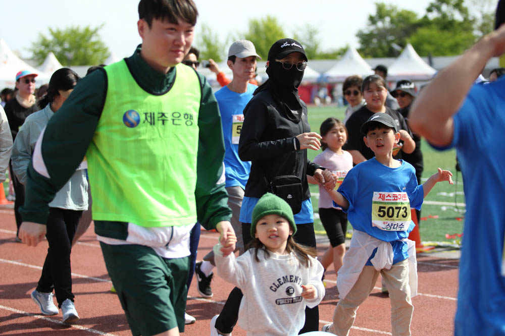 2025년_마라톤출발_152