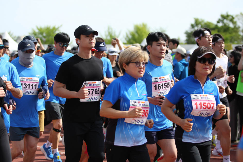 2025년_마라톤출발_51
