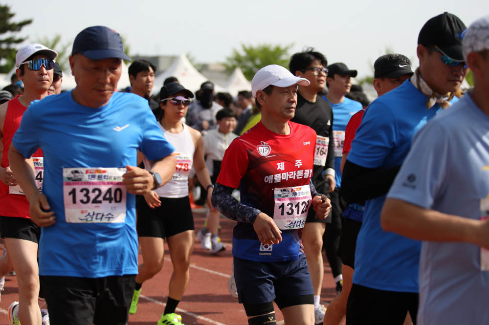 2025년_마라톤출발_69